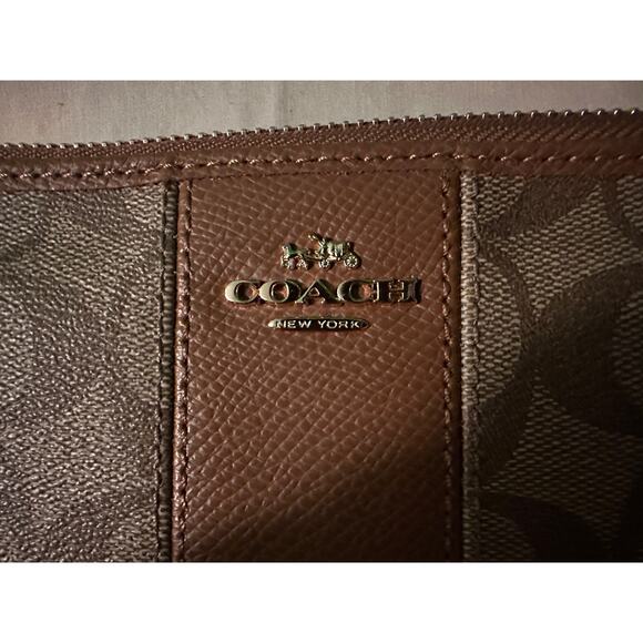 Coach Signature Zip Around Wallet in Brown Canvas Leather - Authentic & Elegant - Picture 6 of 6